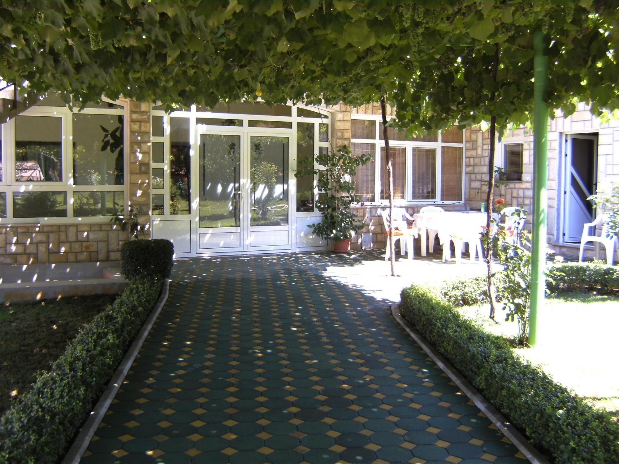 Pansion Pero Elez Medjugorje Hotel Buitenkant foto