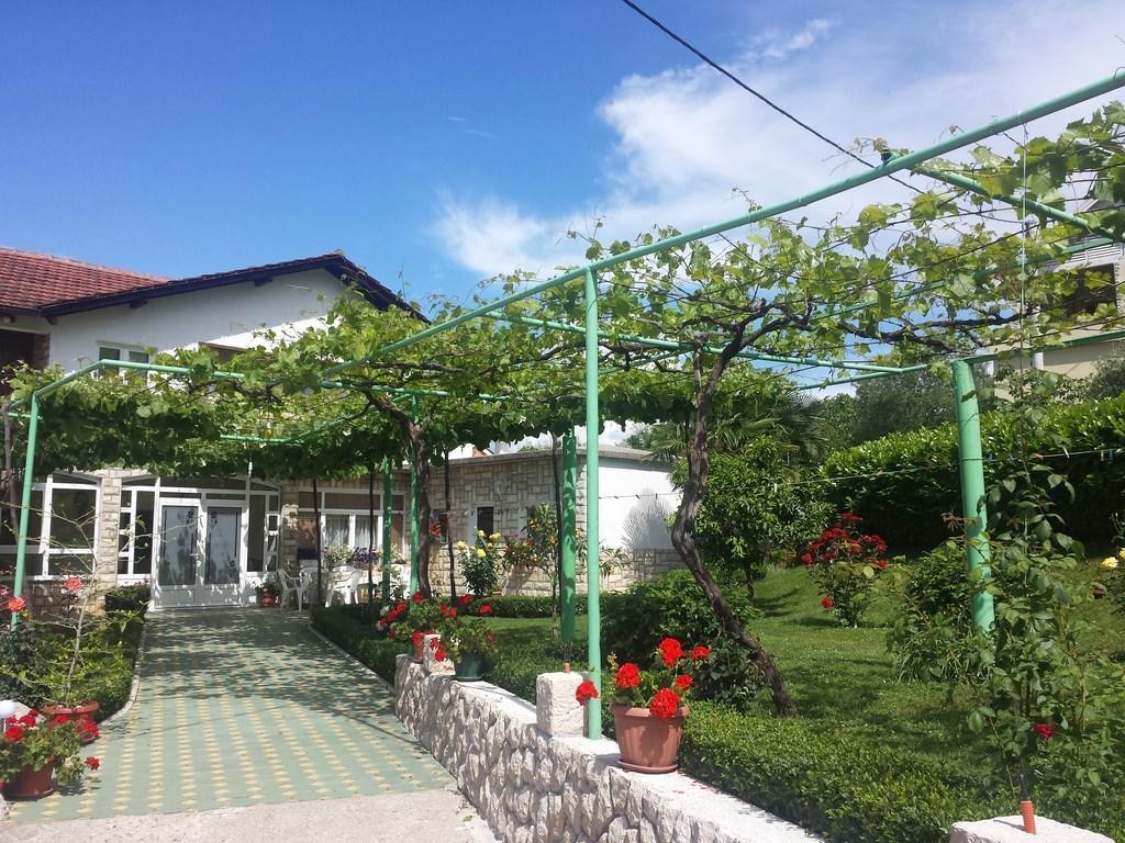 Pansion Pero Elez Medjugorje Hotel Buitenkant foto